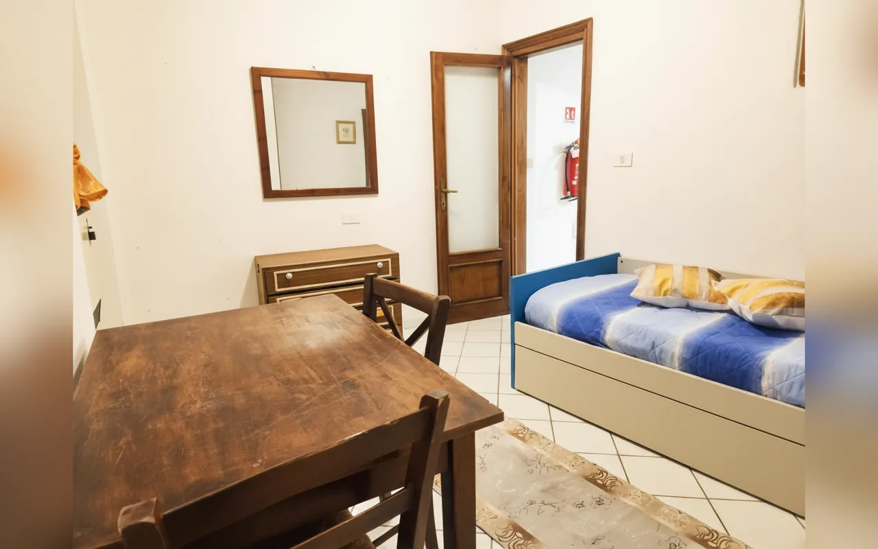 Camera con bagno privato — Pepi 77, Firenze (Toscana) (foto 26)